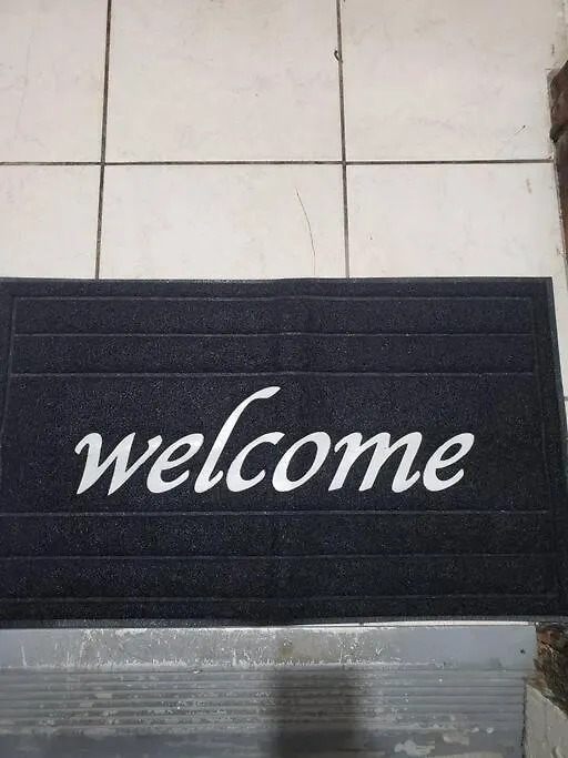 Stay With Ayana In St Albans New York Apartment